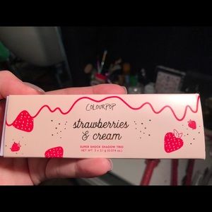 Strawberries and cream colourpop shadow set (3)